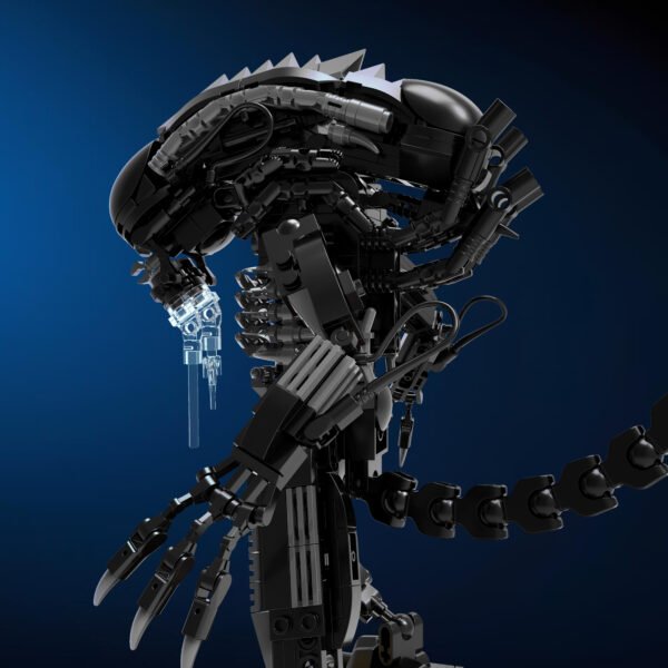 5 Xenomorph Building Blocks Set
