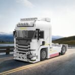 European Semi Trucks Building Block Set - Image 3