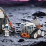 Xbert Space Base Building Sets, Tower Crane Toys with Space Truck & 2 Astronauts - Image 6